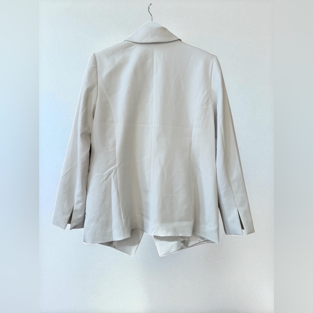 WHITE HOUSE BLACK MARKET ECRU METAL TAB BUTTON STUDIO BLAZER JACKET SZ 12 - Picture 2 of 14